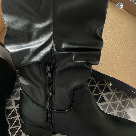 NWOTS Ladies Boots - Picture 4 of 12